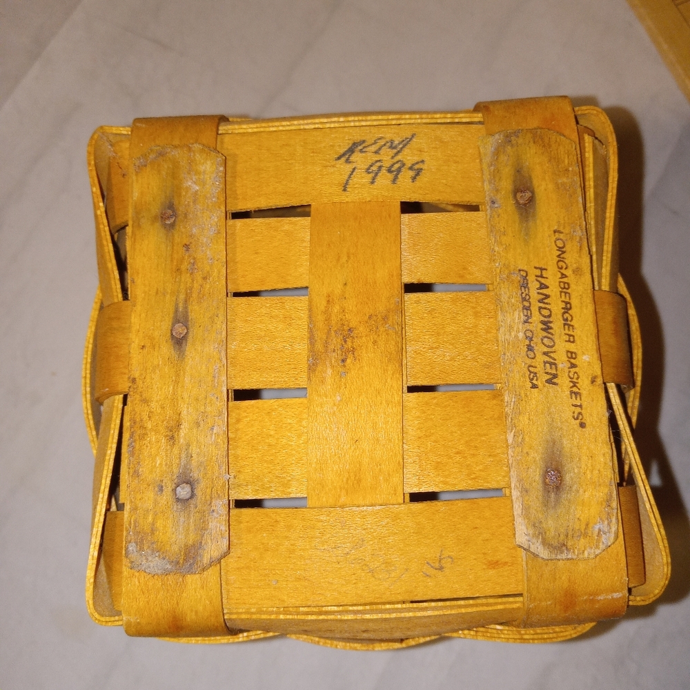 3 Longaberger Woven Baskets - Picture 3 of 5